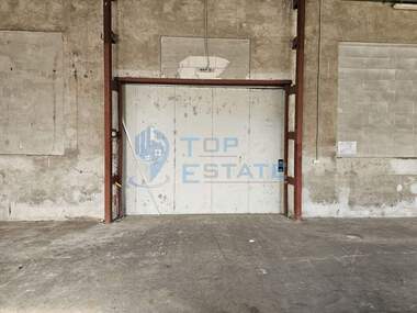 Vânzare - Spațiu industrial în Gorna Oriahovița,  Veliko Tărnovo