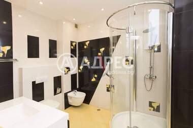 For sale - House in Bankia,  Sofia