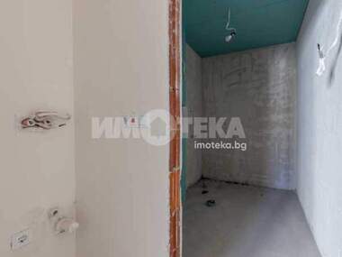 For sale - Apartment in Vazrajdane 1,  Varna