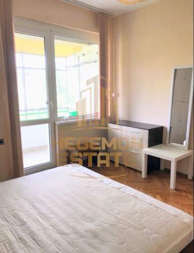 Vânzare - Apartament în Center,  Varna