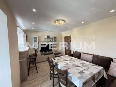 Închiriere - Apartament în Kazașko,  Varna