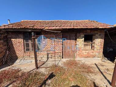 Vânzare - Etaj din casă în Pavlikeni,  Veliko Tărnovo
