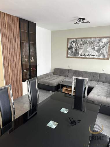 Miete - Wohnung in Horizont,  Burgas