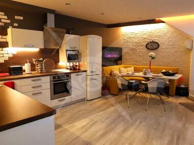 Miete - Wohnung in Zentar,  Burgas