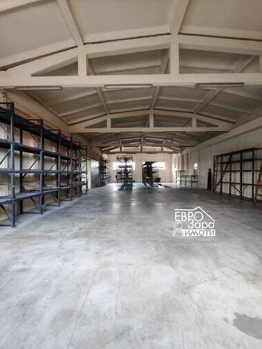 Vânzare - Spațiu industrial/Service auto/Spațiu de depozitare/Depozit în Industrialna Zona-zapad,  Stara Zagora