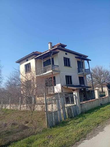 Продажа - Дом в Равнец,  Добрич