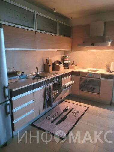 Închiriere - Apartament în Lazur,  Burgas