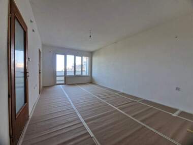 Продажба - Апартамент в Дружба 2,  Русе