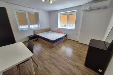 Închiriere - Apartament în Obștiinata,  Varna