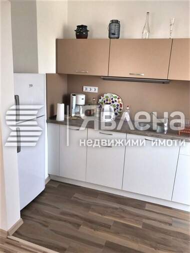 Miete - Wohnung in Zentar,  Burgas