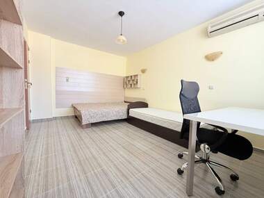 Închiriere - Apartament în Lazur,  Burgas