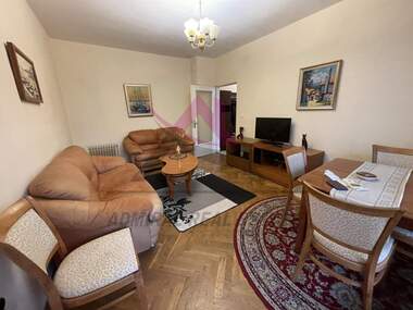 Închiriere - Apartament în Center,  Varna