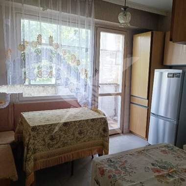 Vânzare - Apartament în Karnobat,  Burgas