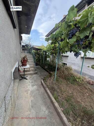 For sale - House in Troian,  Lovech