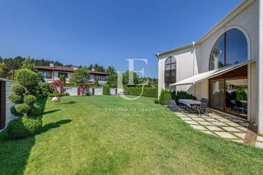 For sale - House in Nadejda 1,  Sofia