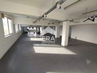 Închiriere - Spațiu industrial în Promișlena zona-Sever,  Haskovo