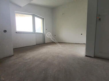 For sale - House in Triavna,  Gabrovo