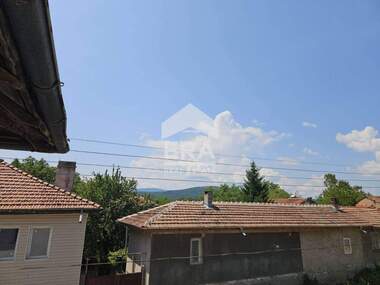 Vânzare - Casă în Hlevene,  Lovece