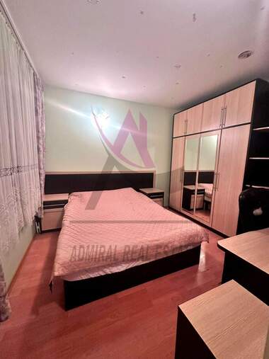 Închiriere - Apartament în Văzrajdane 1,  Varna