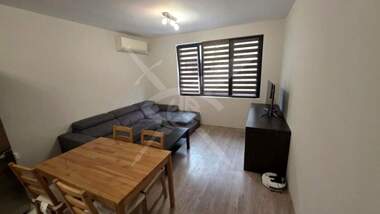 For rent - Apartment in VINS - Cherven ploshtad,  Varna