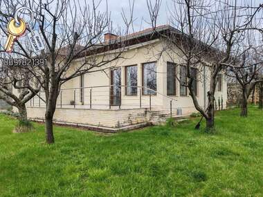 Vânzare - Casă în Pelișat,  Pleven