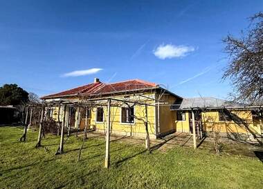 Vânzare - Casă în Liuliakovo,  Dobrice