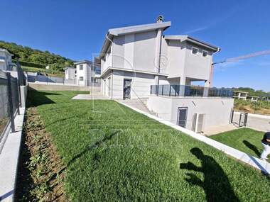 For sale - House in Belashtica,  Plovdiv