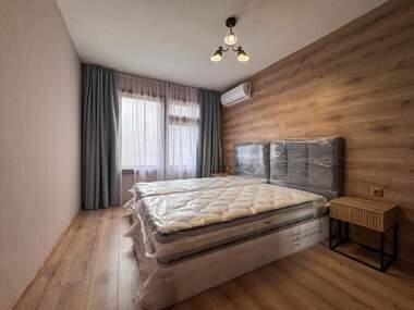 Închiriere - Apartament în Lazur,  Burgas
