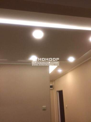Vânzare - Apartament în Kărșiaka,  Plovdiv