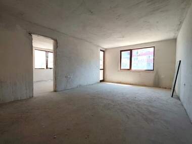 Продажба - Апартамент в Дружба 3,  Русе