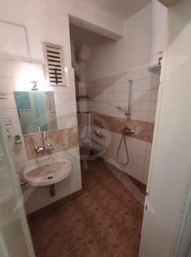 Kira - Apartman olarak Pogrebi,  Varna