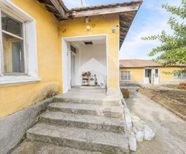 For sale - House in Knijovnik,  Haskovo