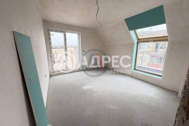 Vânzare - Apartament în Avtogara,  Varna