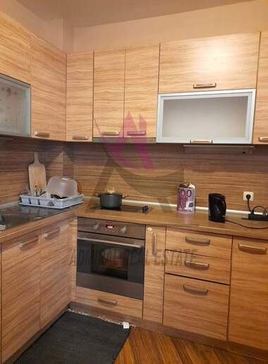 Kira - Apartman olarak Vazrajdane 1,  Varna