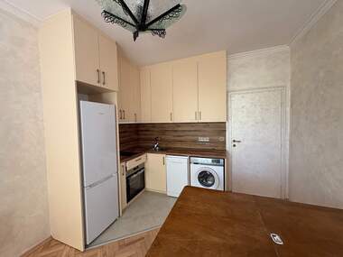 Închiriere - Apartament în Lagera,  Sofia