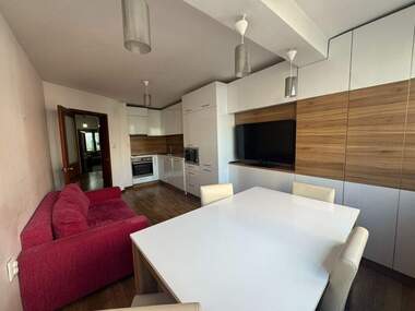 Vânzare - Apartament în Văzrajdane,  Burgas