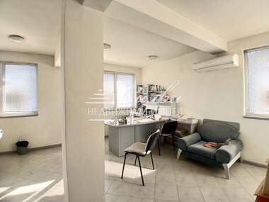For sale - Office in Center,  Shumen