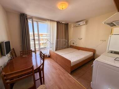Vânzare - Apartament în Elenite,  Burgas