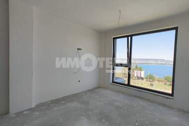 For sale - Apartment in Zelenika,  Varna