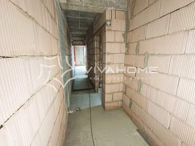 Vânzare - Apartament în Vinița,  Varna