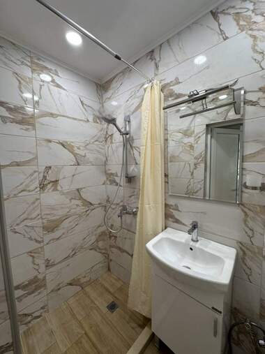 Închiriere - Apartament în Izgrev,  Burgas
