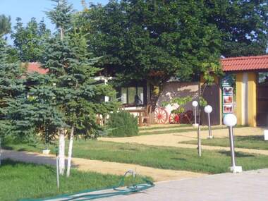 Vânzare - Hotel în Bălgarevo,  Dobrice