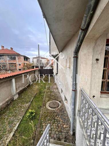 Satış - Ev olarak Karnobat,  Burgas