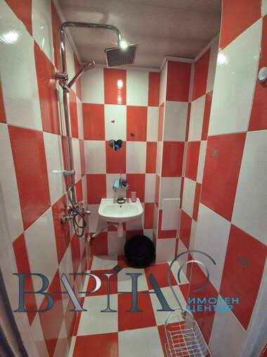 Наем - Апартамент във Възраждане 3,  Варна