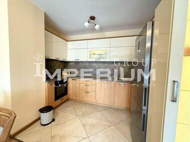 Închiriere - Apartament în Ceaîka,  Varna