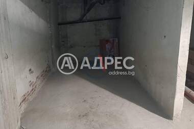 Продажба - Паркомясто в Център,  Варна