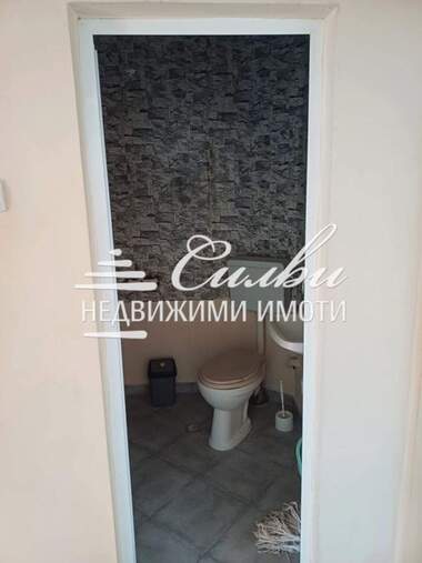 Продажба - Апартамент във Вароша,  Търговище