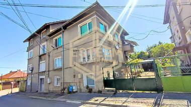 Verkauf - Etage von Haus in Drujba 2,  Ruse