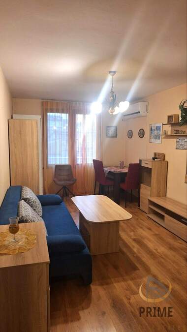 Аренда - Квартира в Център,  Бургас