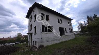 Продажба - Сграда в Елена,  Велико Търново